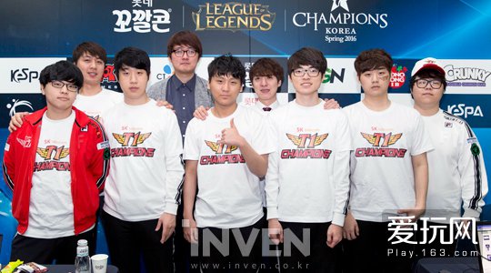 从镜头回放 从镜头回放