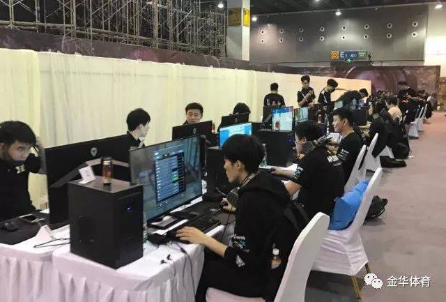 在这个充满 在这个充满